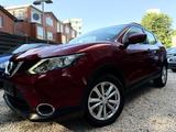 Nissan Qashqai 1.2 Acenta/85TKM/R-CAM/NAVI/PANO/SHZ*TOP - Nissan Qashqai: Rot