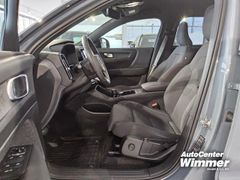 Foto Nummer 8: VOLVO XC 40