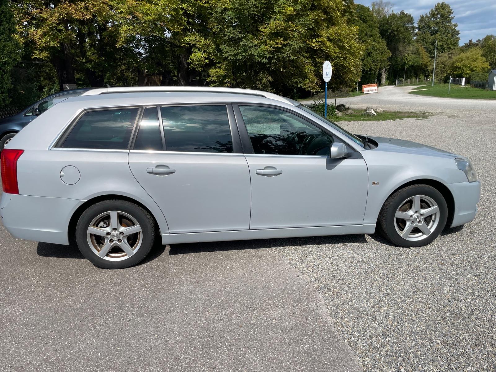 Cadillac BLS Wagon 1.9 D 150PS Business Autom. Business