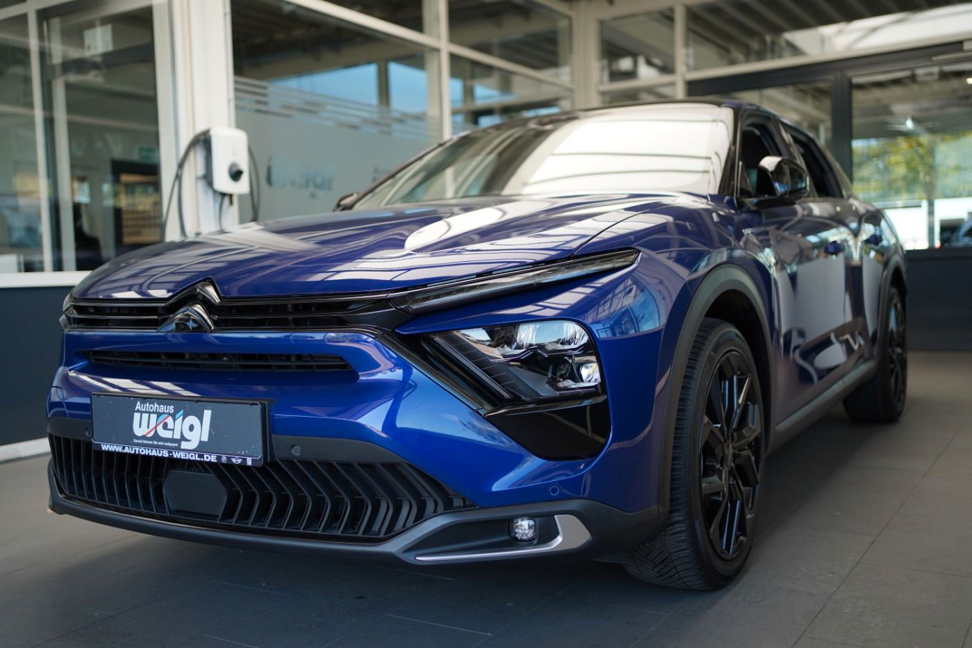 Fahrzeugabbildung Citroën C5 X PureTech 180 EAT8 Shine Pack Automatik Navi