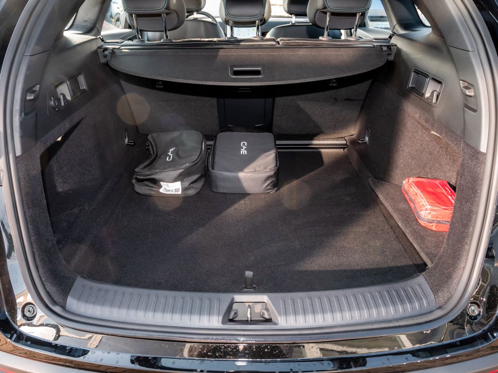 BYD SEAL 6