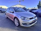 Volkswagen Golf VII Lim. Highline DSG PANO SITZHZ. KEYLESS - VW Golf Gebrauchtwagen in Saarbrücken