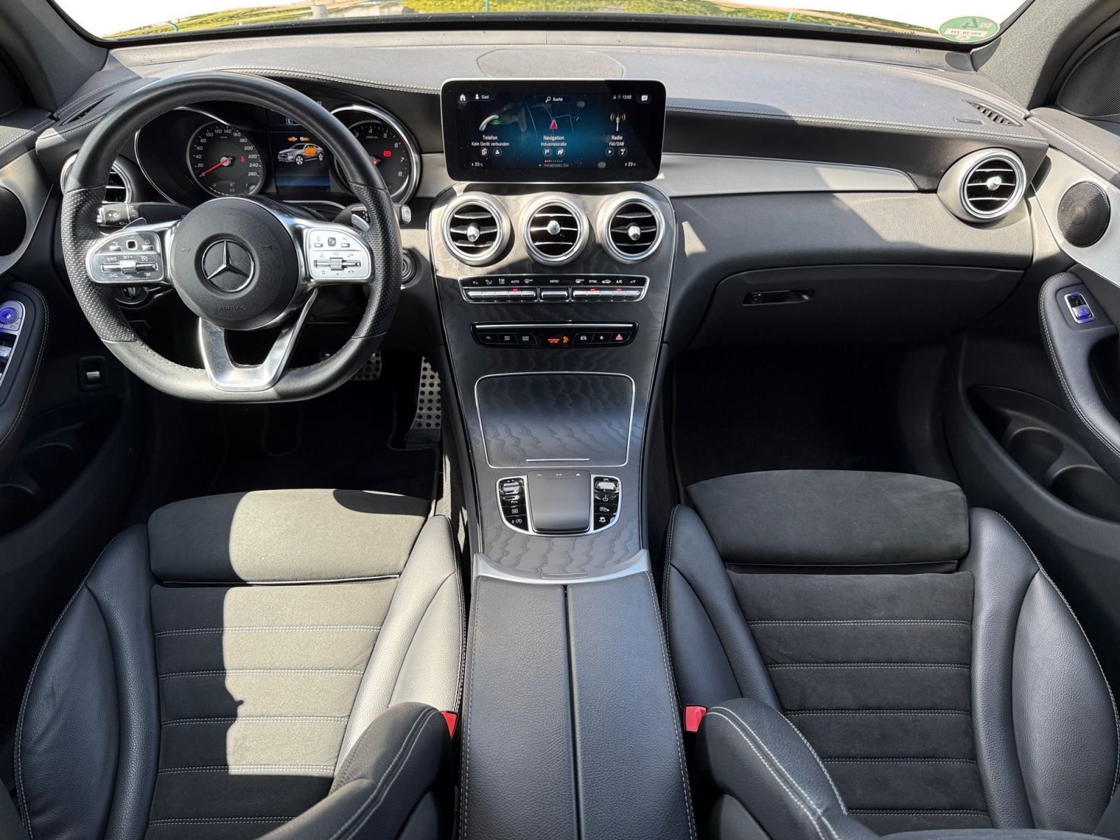 Fahrzeugabbildung Mercedes-Benz GLC 200 AMG Line 4Matic*AMB*BUISNESS*AHK