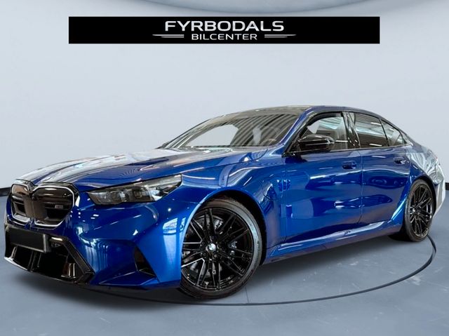 BMW M5 xDrive G90 727HP Hybrid B&W HUD Iconic *VAT*