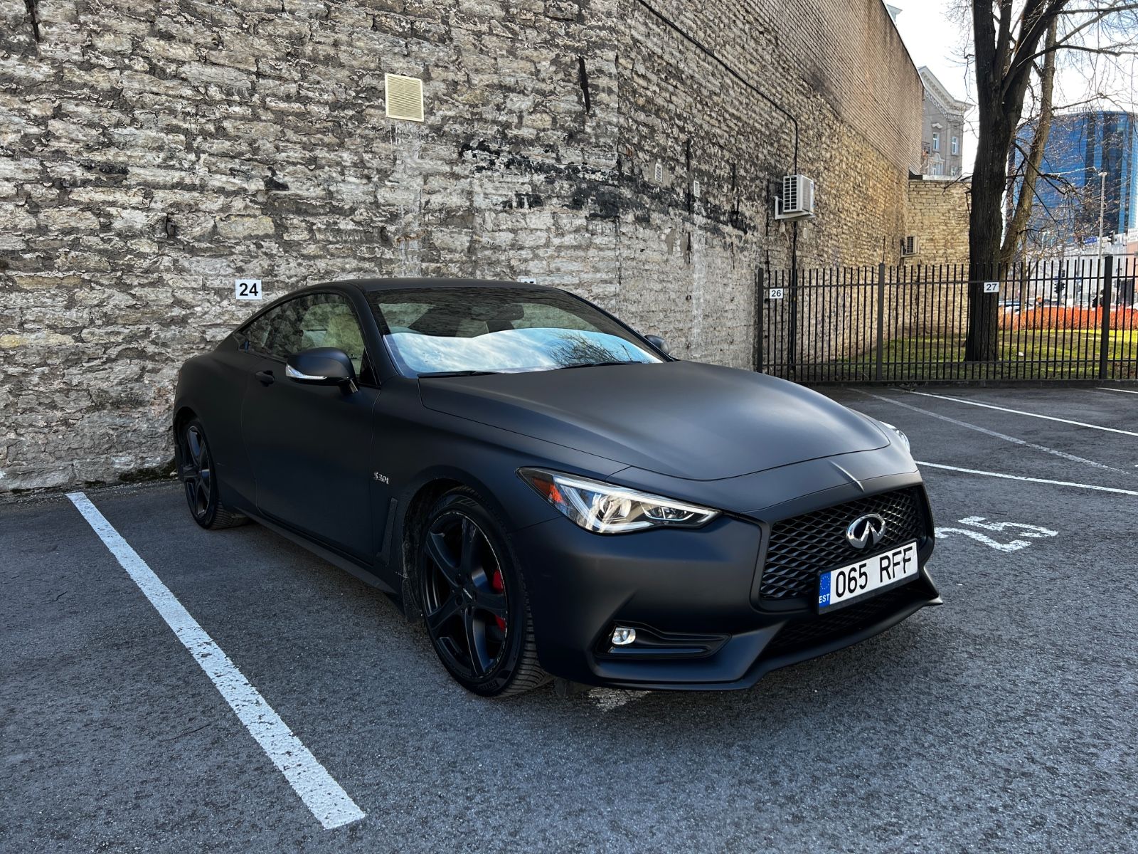 INFINITI Q60