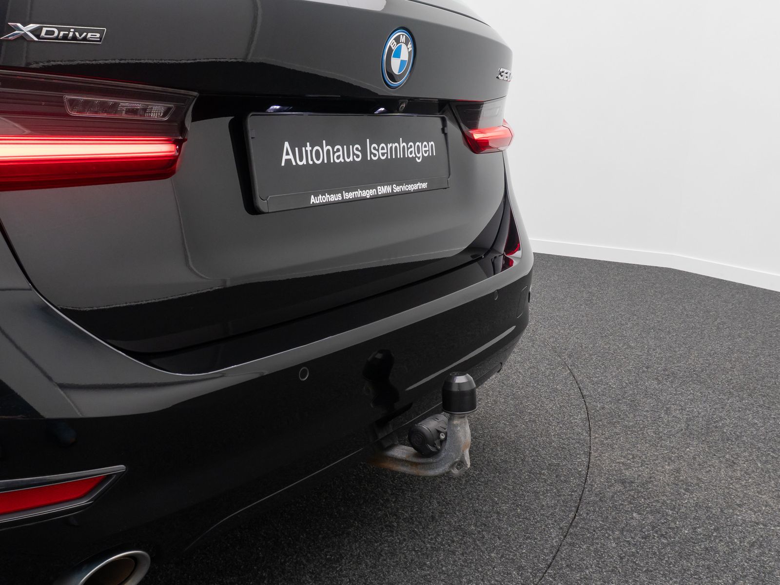 Fahrzeugabbildung BMW 320e xD Sport Line Kamera DAB Laser AHK Komfort