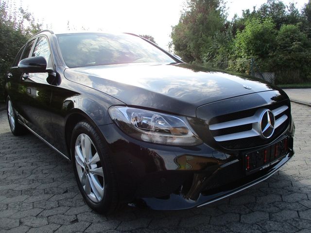 Mercedes-Benz C 220 T d 4Matic+NAVI+Spurhalte+Totwinkel