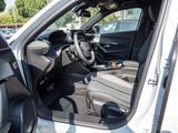 Peugeot 2008 ALLURE HYBRID 145 e DSC6 KAMERA NAVI LED - Peugeot 2008: Geländewagen