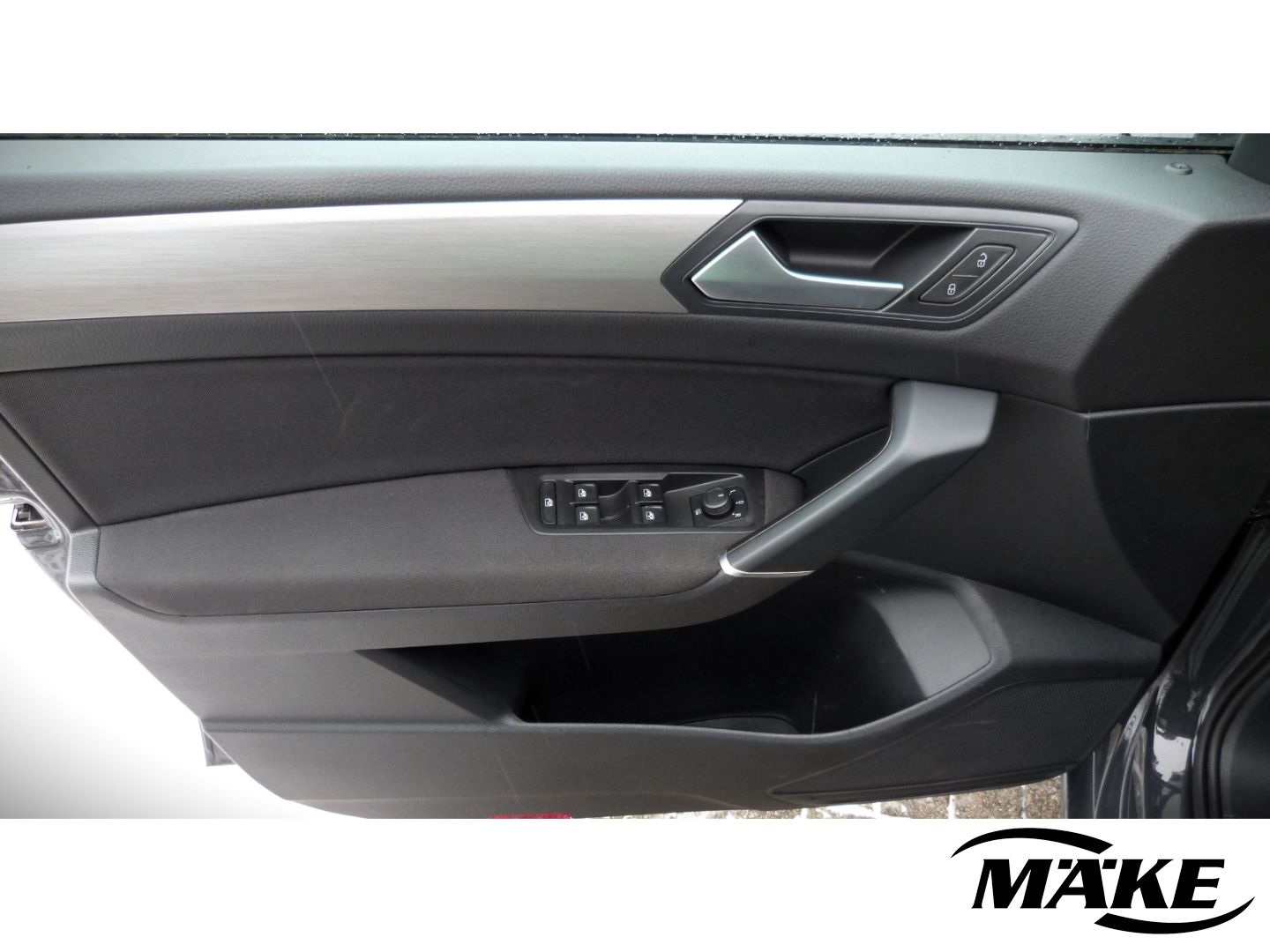 Touran 2.0 TDI DSG, ACC, LED, SHZ, Navi, Digital