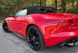 Jaguar F-Type 5.0 L V8 S Kompressor S - rote Jaguar F-Type