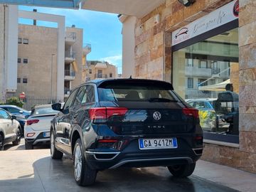 Volkswagen T-Roc - 3