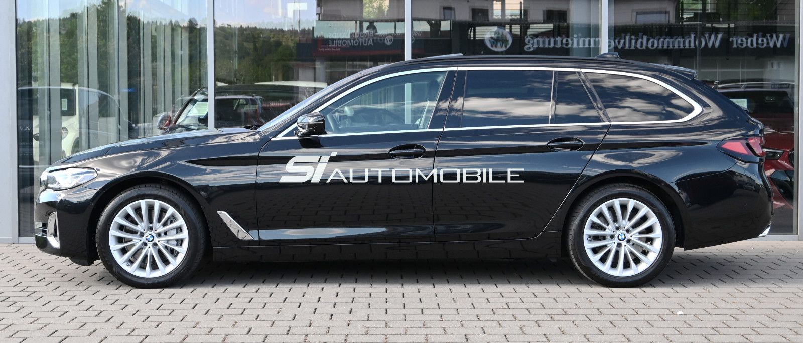 Fahrzeugabbildung BMW 530d xDr. Touring Luxury °UVP 95.800€°ADAP.DRIVE