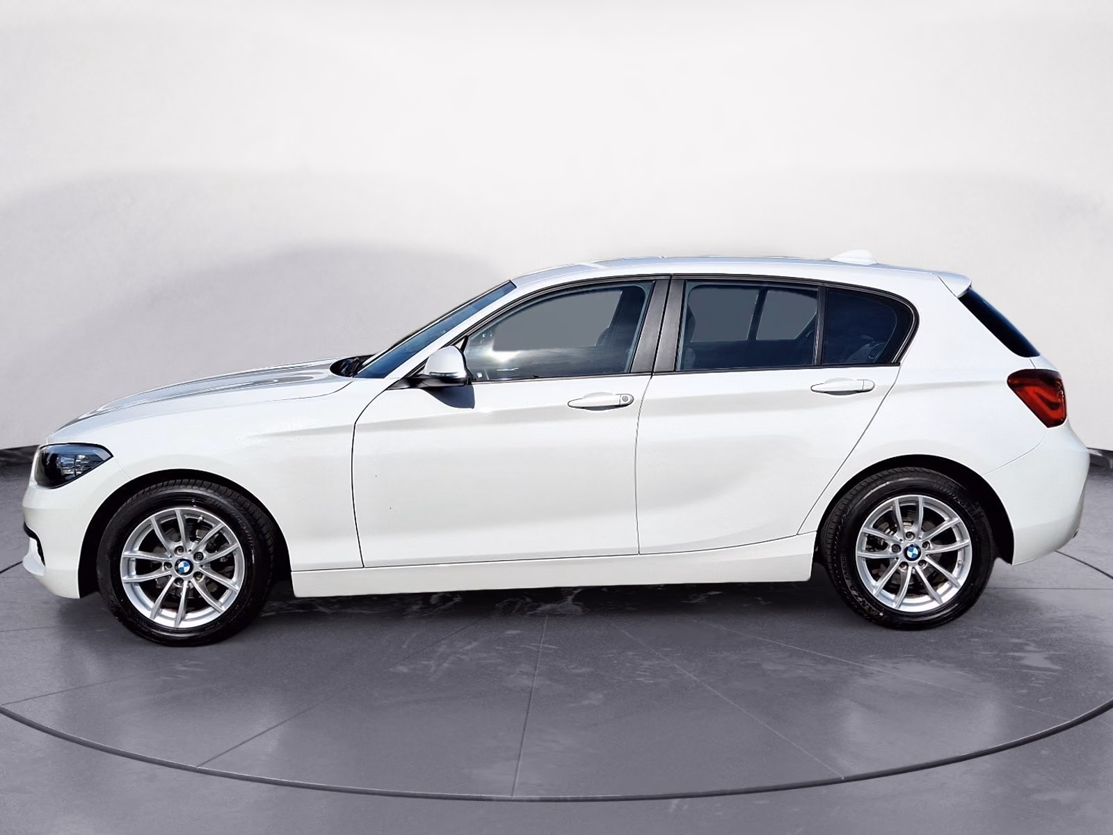 BMW 118i Advantage 