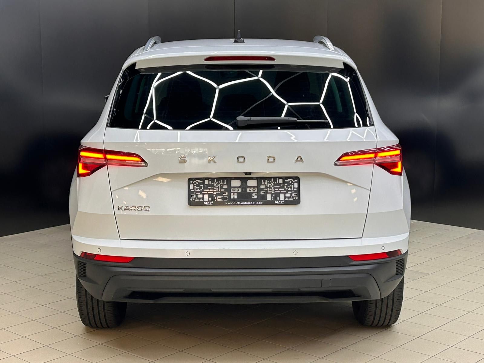 Fahrzeugabbildung SKODA Karoq 1.5 TSI Ambit Sport DESIGN+VIRTU+KAM+LED+