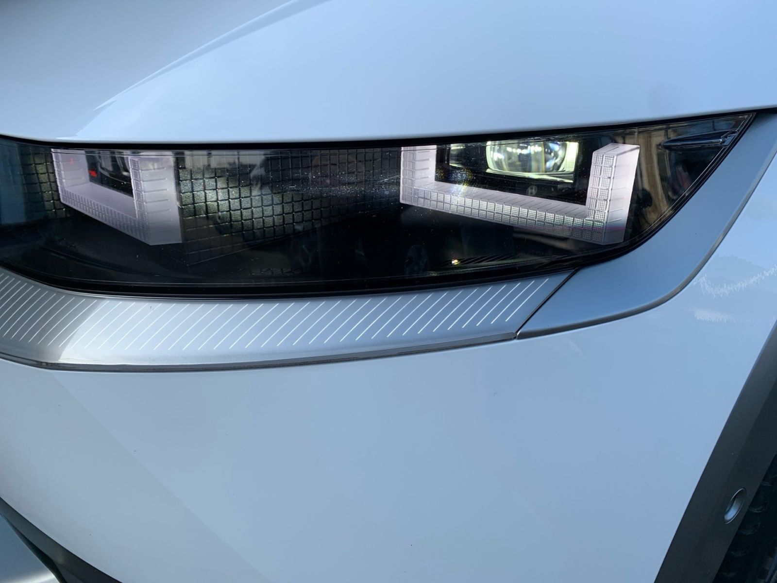 Fahrzeugabbildung Hyundai IONIQ 5 Uniq Elektro 72,6 kWh 4WD AHK 1Hd