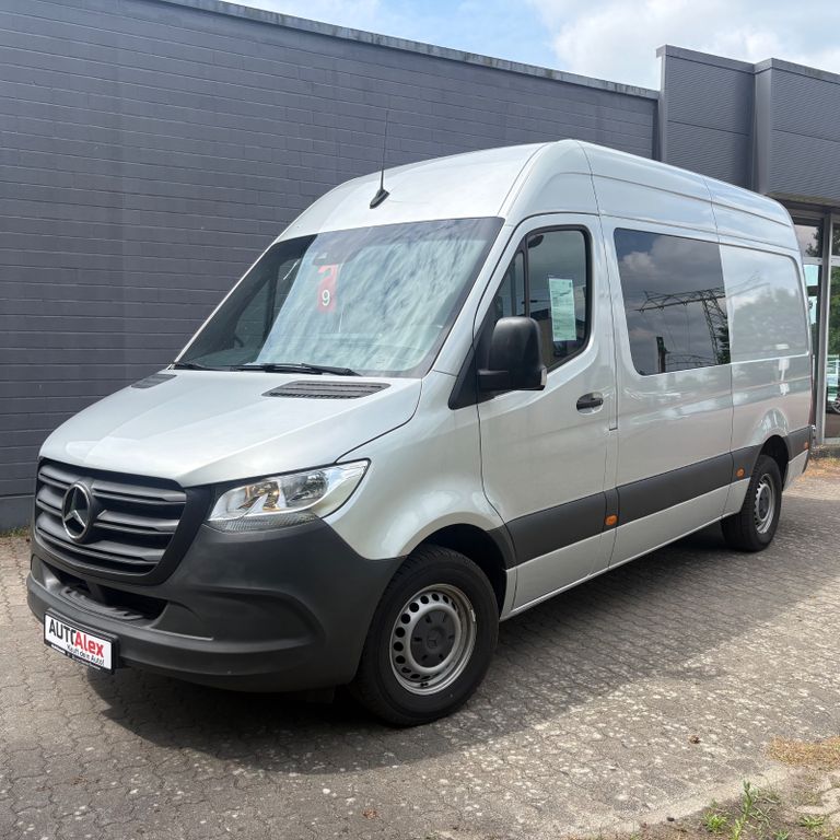 Image of Mercedes-Benz Sprinter