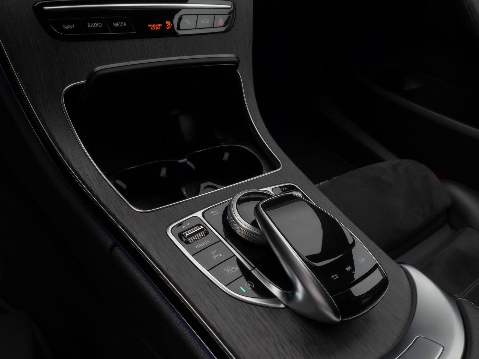 Fahrzeugabbildung Mercedes-Benz C 300d AMG Line 4Matic Kamera Burmester DAB