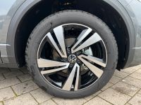 VW T-Roc 1.5 TSI DSG R-Line SHZ NAV AHK KAM 5JGAR bei Autohaus Landmann & Maier OHG