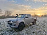 Isuzu D-Max Space Cab LSE AT + hohes Fahrwerk + - Isuzu: Space Cab
