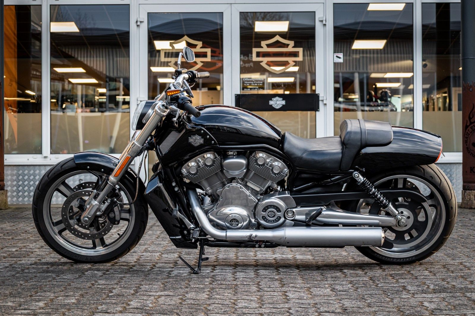 Fahrzeugabbildung Harley-Davidson VRSCF V-Rod Muscle 1250 - 240er Reifen