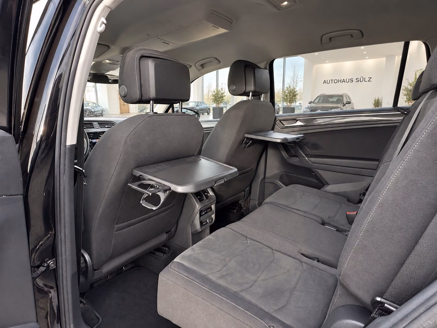 Volkswagen Tiguan Allspace 2.0 TDI R-Line/Auto./LED/Kamera