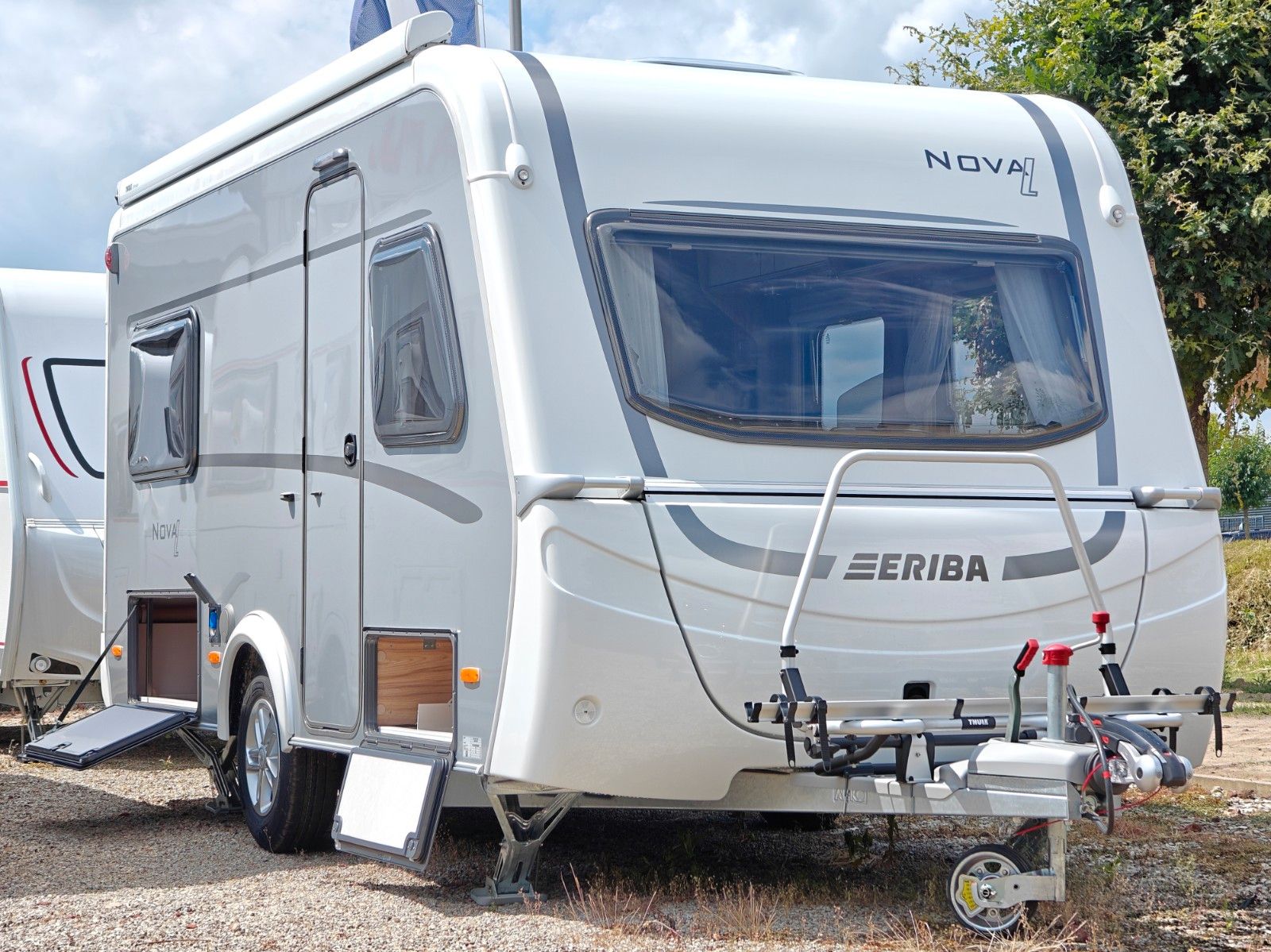 Fahrzeugabbildung HYMER / ERIBA / HYMERCAR Nova Light 465 - Elegance, Moving, Markise -