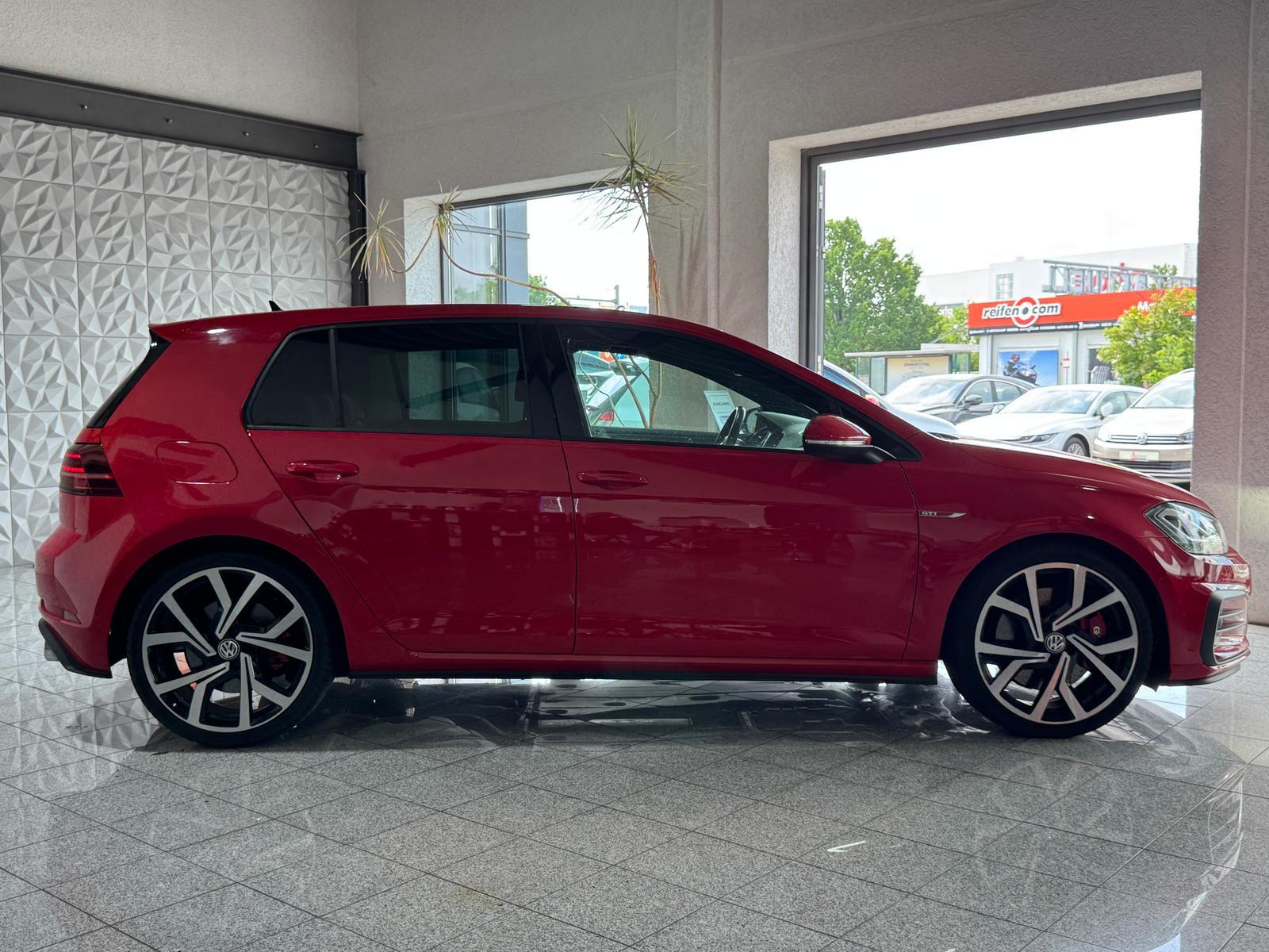 Volkswagen Golf GTI Performance Virtual/PANO/Matrix/SZH/ACC