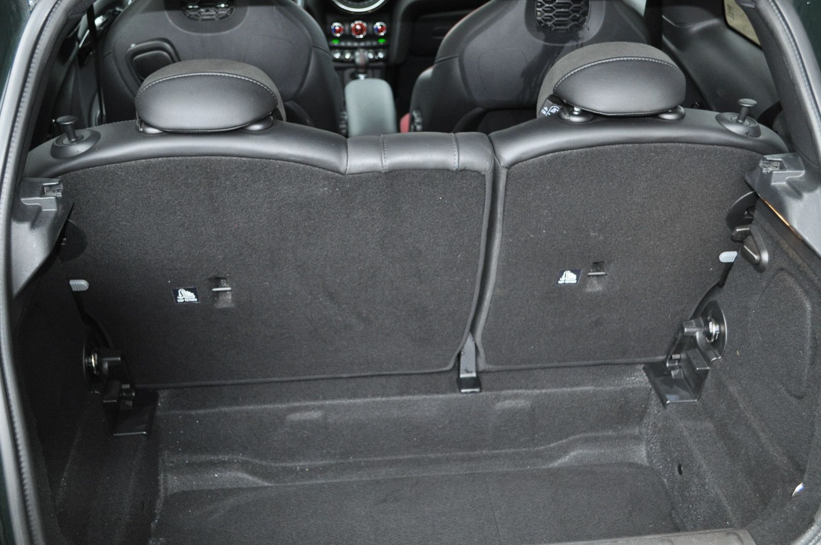 Fahrzeugabbildung MINI JOHN_COOPER_WORKS Vollausstattung JCW