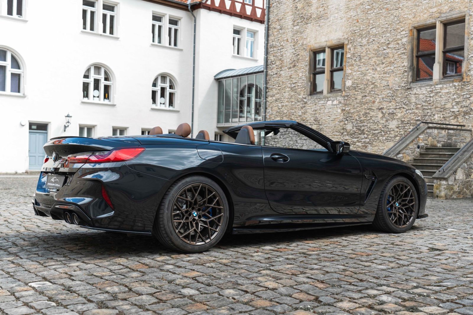 Fahrzeugabbildung BMW M8 Cabrio Competition LASERLICHT HUD H&K 360° M