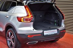 Fahrzeugabbildung Volvo XC40 R Design AWD 360° LED Memory Ambi h/k ACC