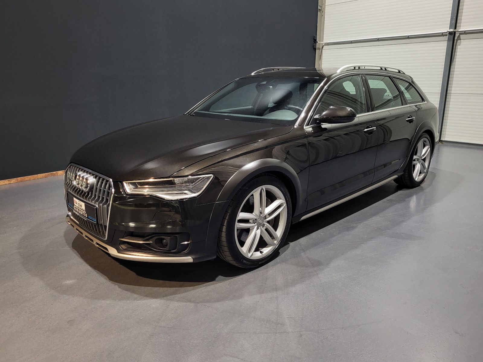 AUDI A6 allroad 3.0 TFSI *AHK| LED| Pano| Navi*