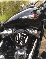 Harley-Davidson Slim M8 mit Jekill and Hyde, mit Ricks Umbau  - MOTORRAD UMBAU