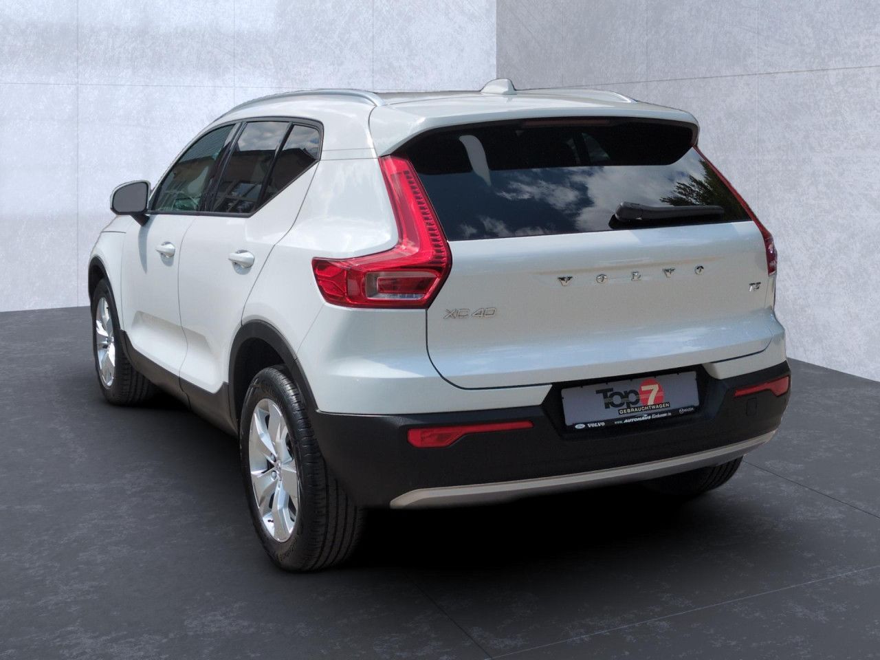 Volvo XC40 T3 Momentum Pro 2WD Automatik Bluetooth LED foto 3