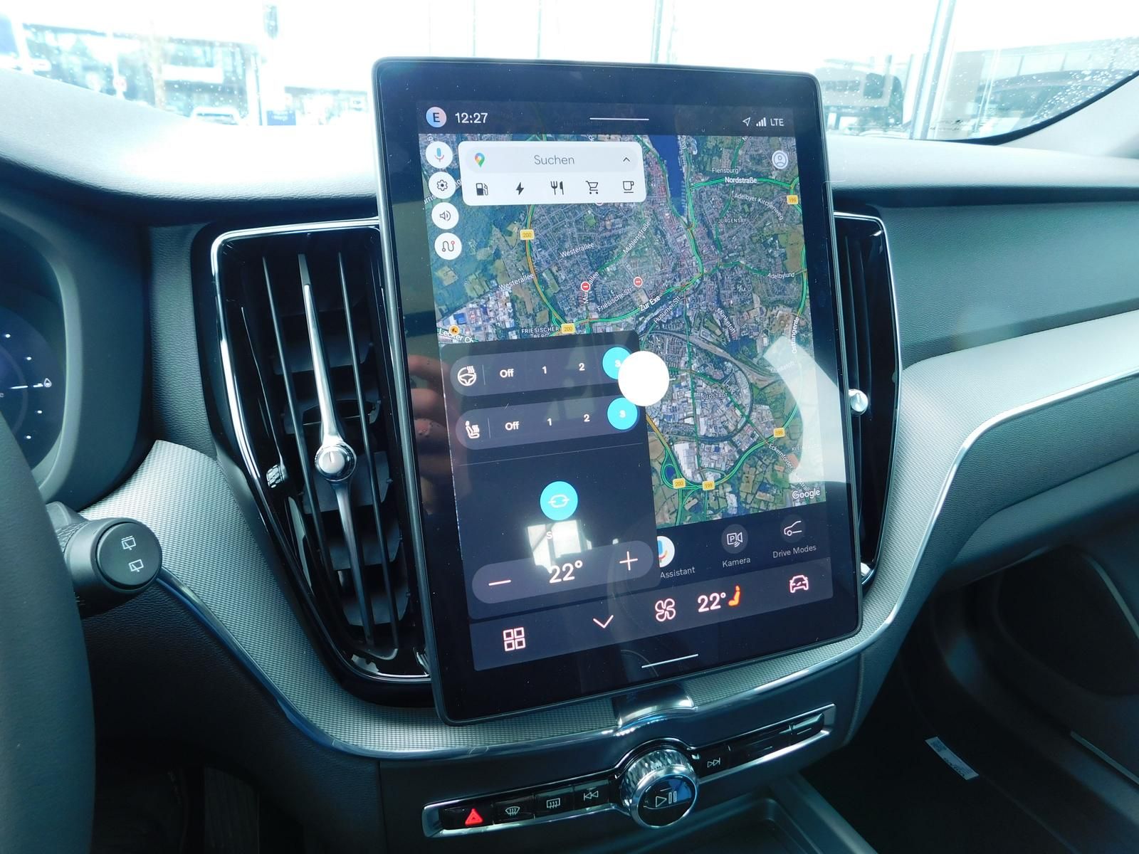 Fahrzeugabbildung Volvo XC60 T6 AWD Plus Black Edition