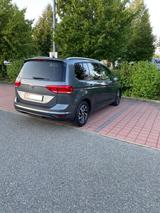 Volkswagen Touran 1.5 TSI JOIN 7 Sitzer - VW Touran von privat