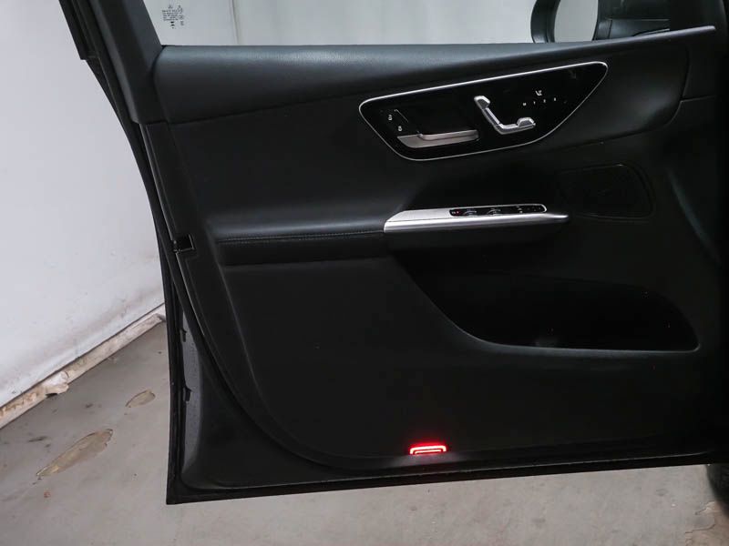 Fahrzeugabbildung Mercedes-Benz GLC 300 e 4M Avantgarde AHK+Keyless+Totw+Memory