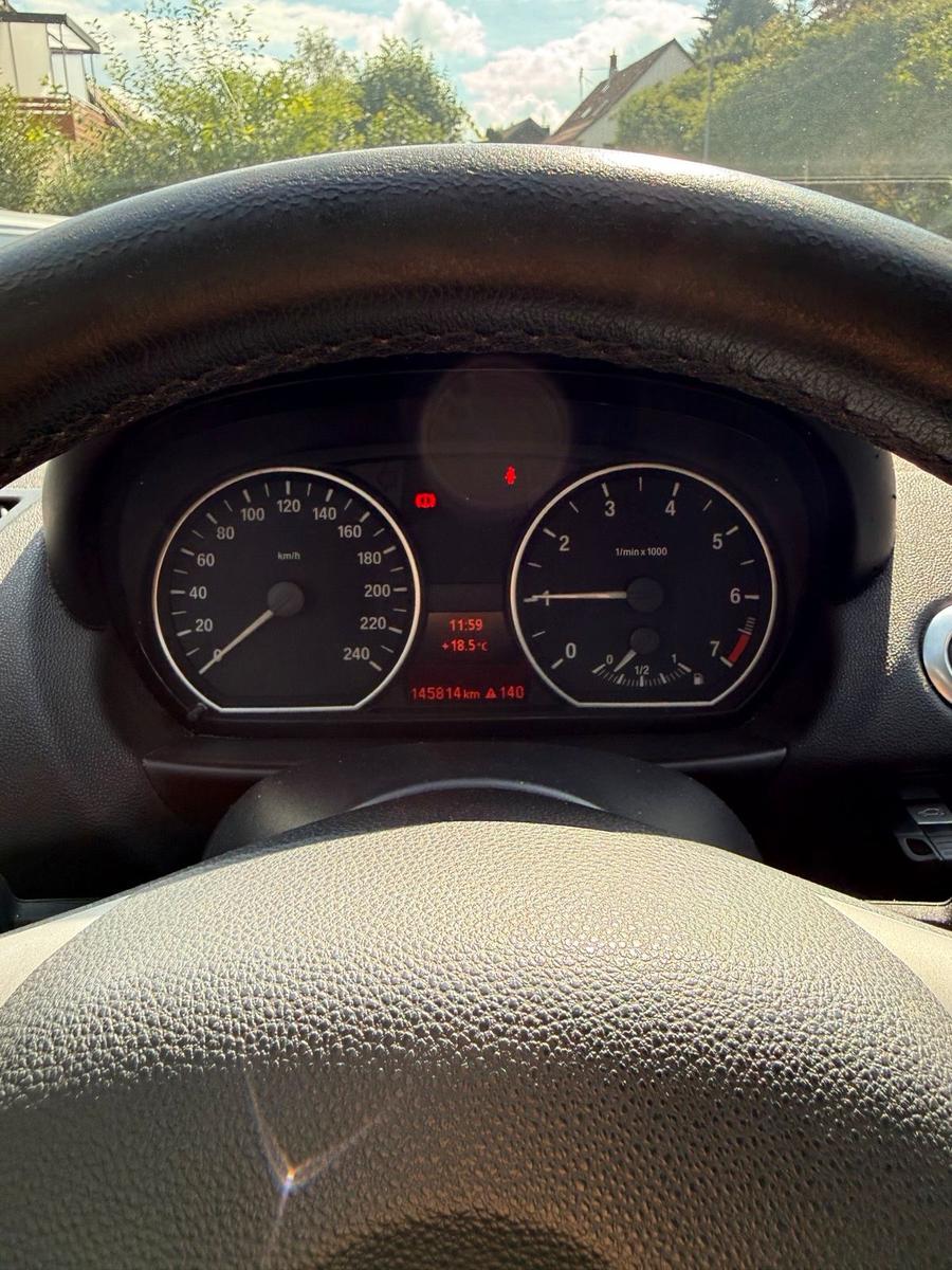 BMW 118 2006 — photo 8