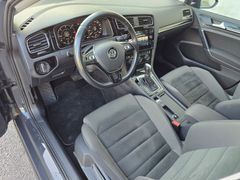 VW Golf VII R-line 2.0TDI 150PS DSG Navi AHK LED