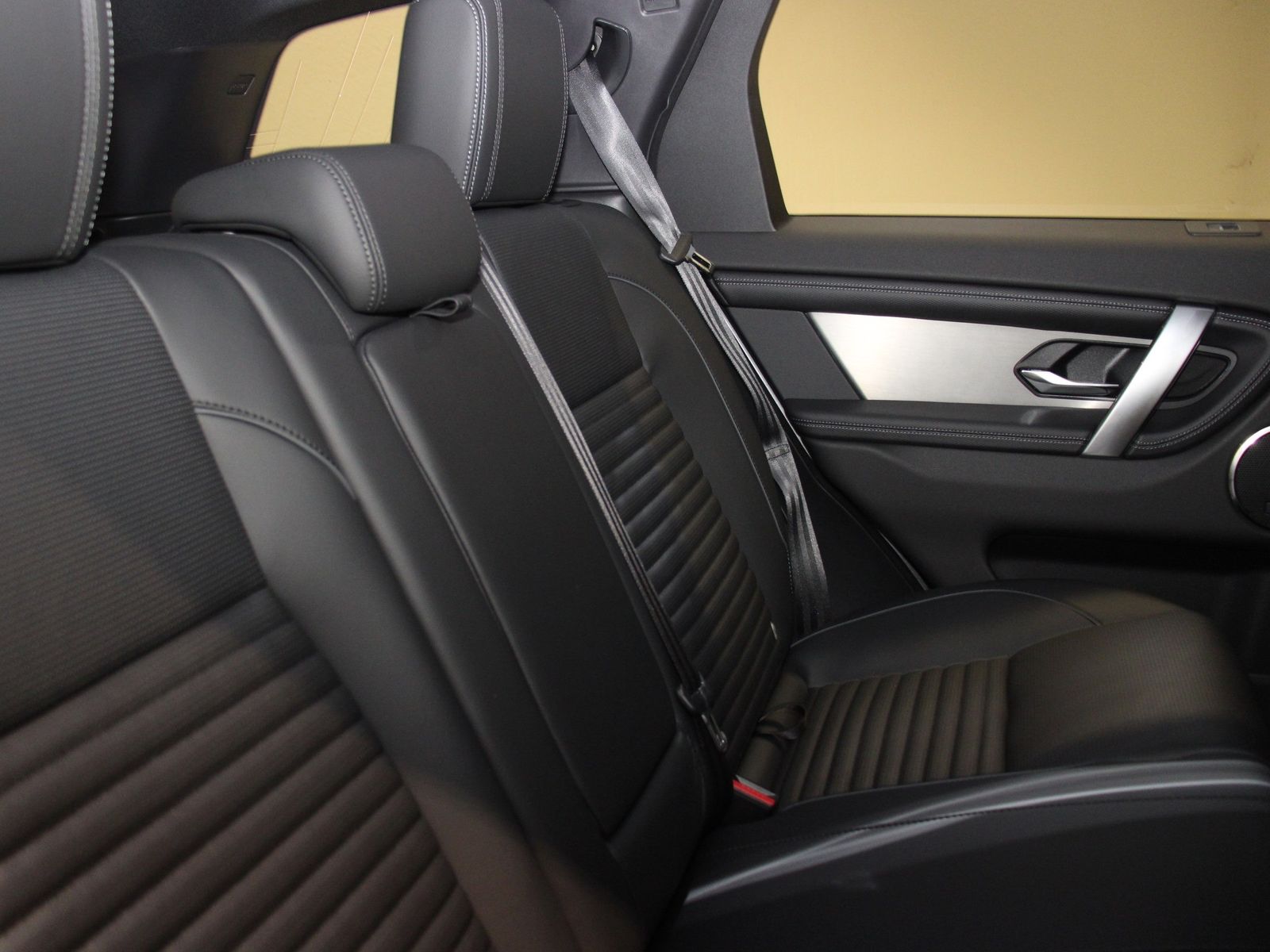 Land Rover Discovery Sport - Bild 8