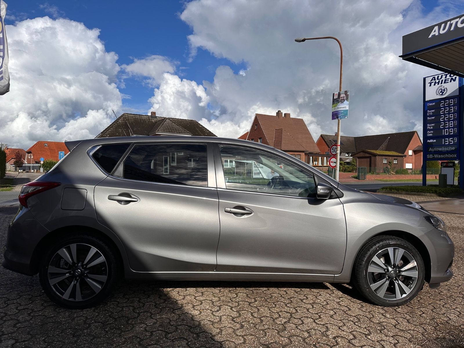 Fahrzeugabbildung Nissan Pulsar N-Connecta 1.2 DIG-T AHK/Kamera/GRA/SHZG
