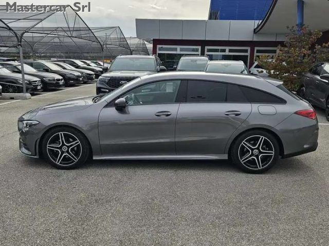 Mercedes-Benz MERCEDES-BENZ CLA 180 CLA Shooting Brake Premium imagem 3