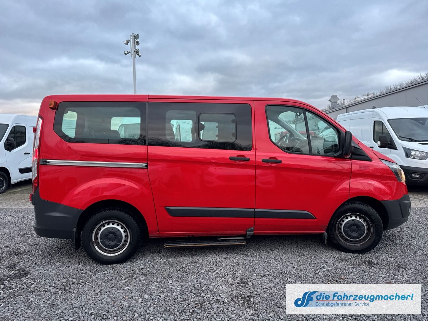 Fahrzeugabbildung Ford Transit Custom Tourneo 300 L1 *2170