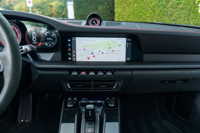 Porsche 992 Carrera 4 GTS/ MATRIX/ 18-WEGE/ LIFT/ BOSE Porsche 992 Carrera 4 GTS/ MATRIX/ 18-WEGE/ LIFT/ BOSE