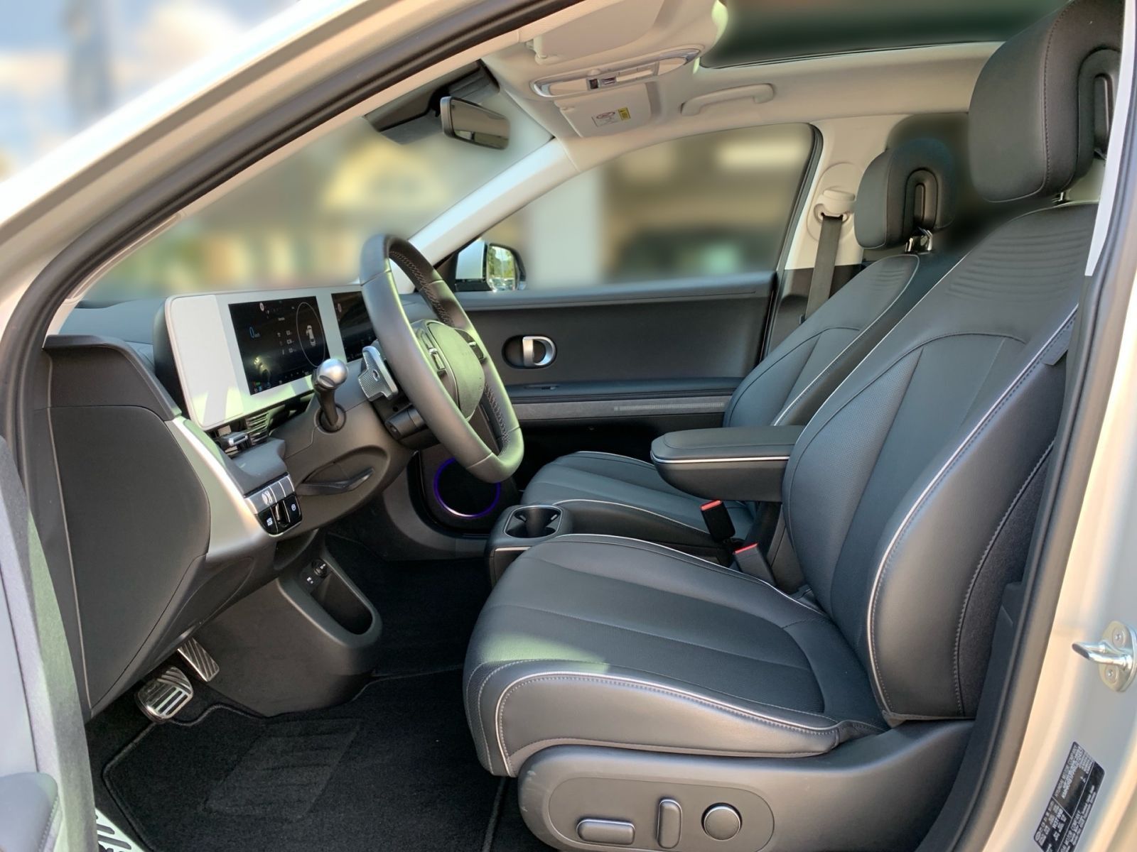 Fahrzeugabbildung Hyundai IONIQ 5 Uniq 77,4 kWh 4WD Assi 20Zoll Pano