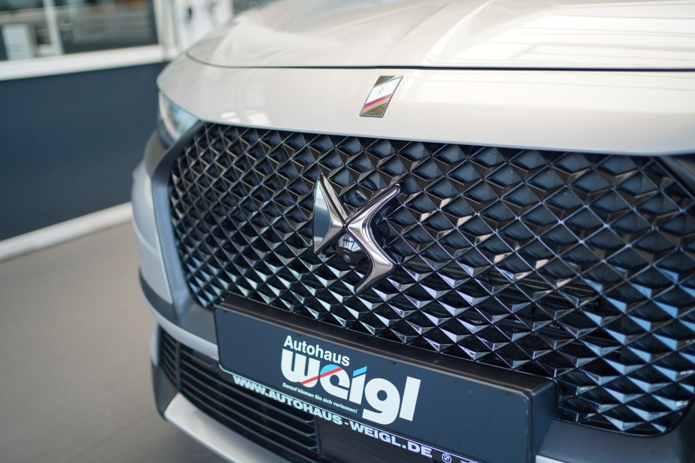 Fahrzeugabbildung DS Automobiles DS7 Crossback E-Tense 225 Performance Line+