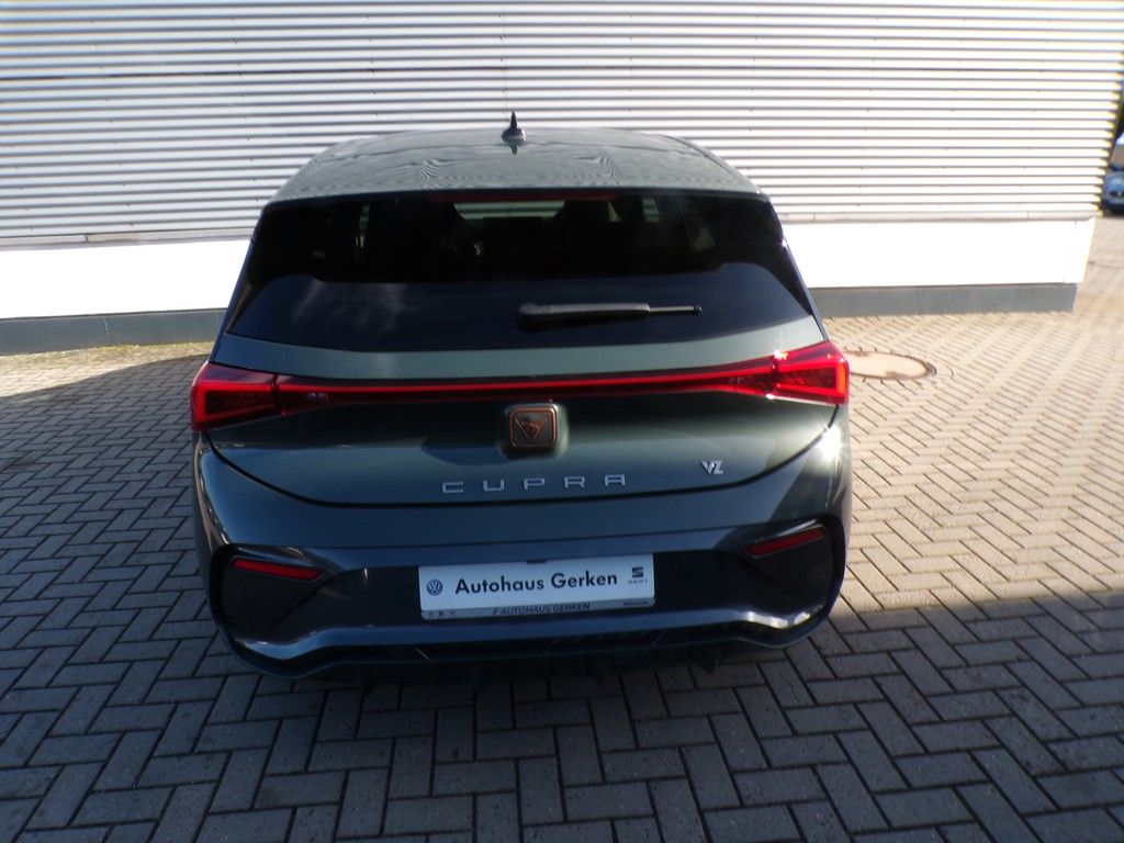 Fahrzeugabbildung CUPRA Born VZ