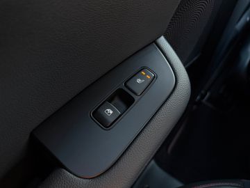 Kia Ceed GT 1.6 T-GDI DCT7 Memory Navi AHK abnehmbar