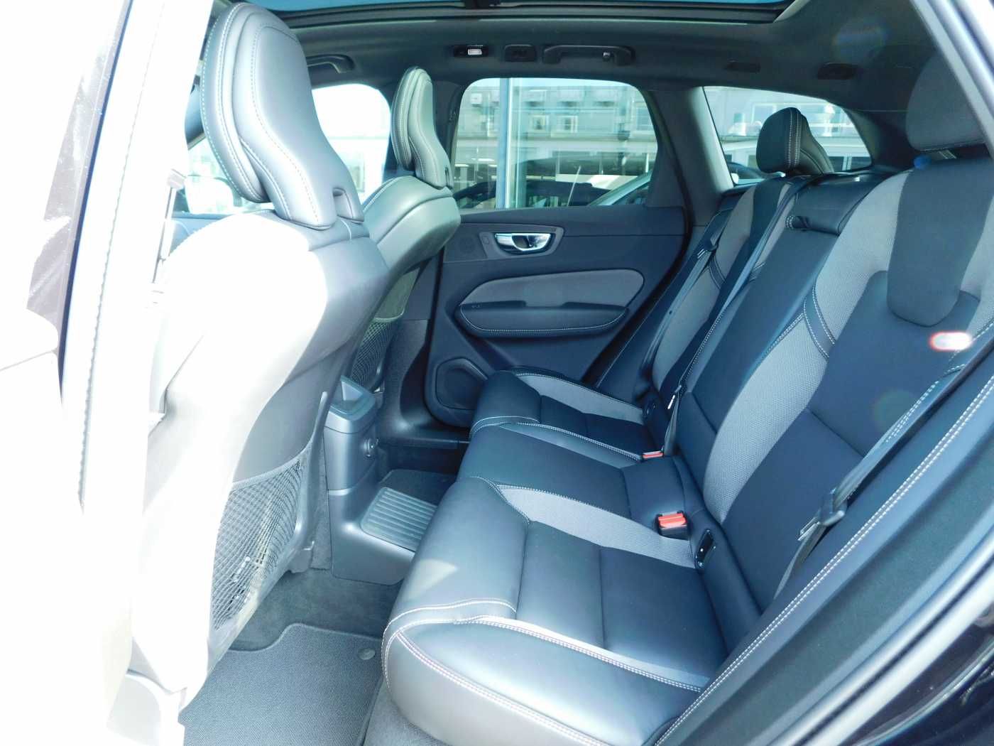 Fahrzeugabbildung Volvo XC60 T6 AWD Plus Black Edition '21'-Zoll, ACC, H