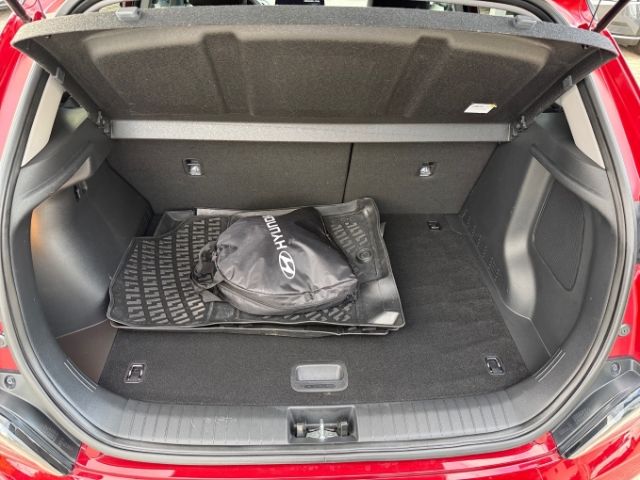 Fahrzeugabbildung Hyundai KONA Trend Elektro 2WD +KLIMA+NAVI+RFK+LED+SHZ+U