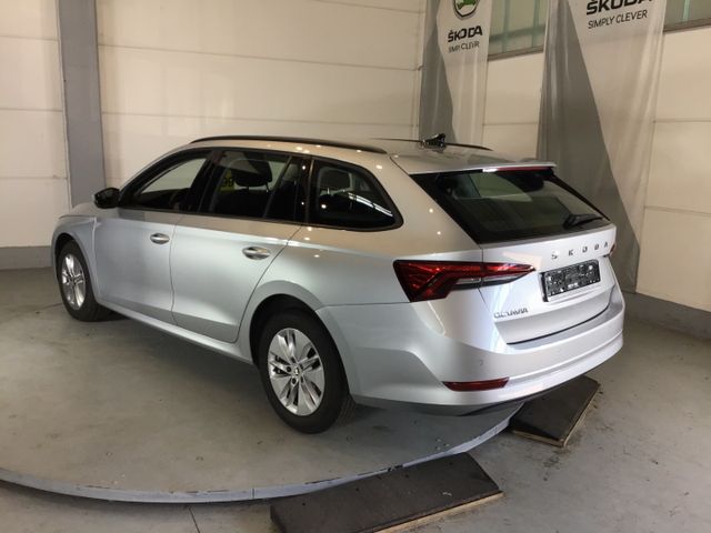 Fahrzeugabbildung Skoda Octavia Ambition 2.0 TDI Combi DSG/Navi/Tempo